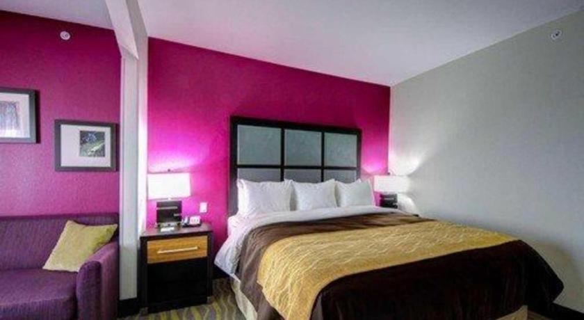 Comfort & Tulsa I-44 West - Rt 66